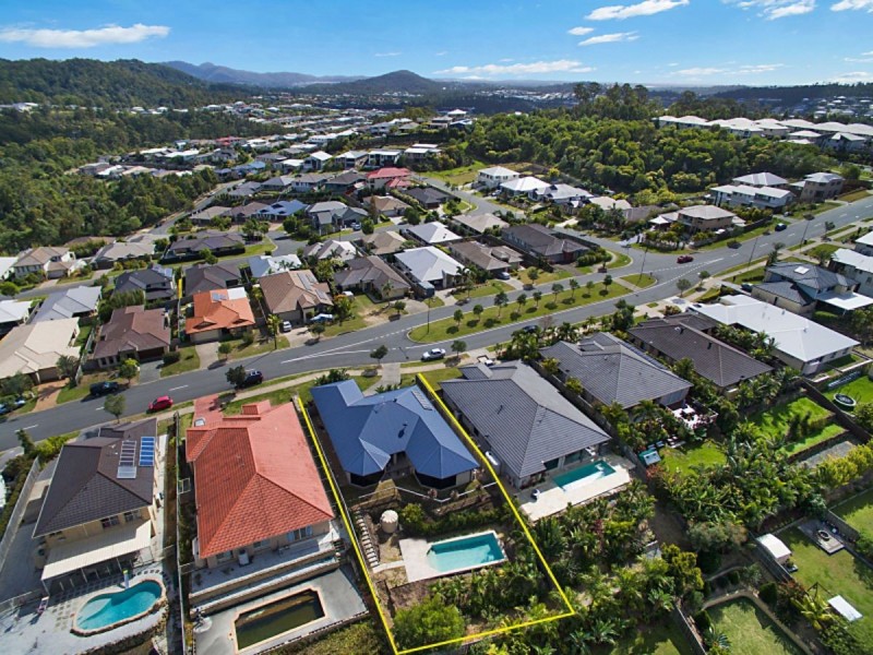 117 Wunburra Circle, Pacific Pines QLD 4211