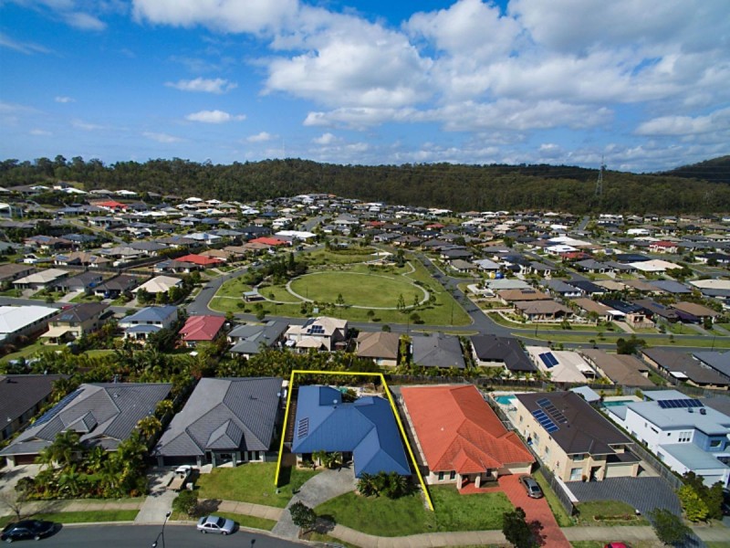 117 Wunburra Circle, Pacific Pines QLD 4211