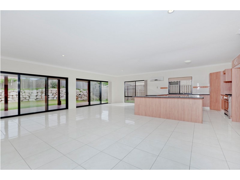 12 Sundew Crescent, Upper Coomera QLD 4209