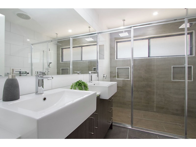 26 Currawong Crescent, Upper Coomera QLD 4209