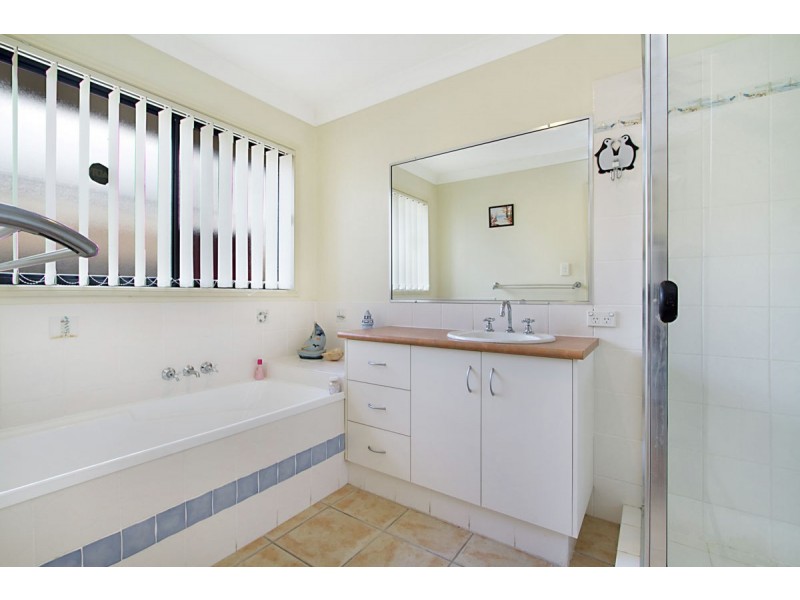 118 River Meadows Drive, Upper Coomera QLD 4209