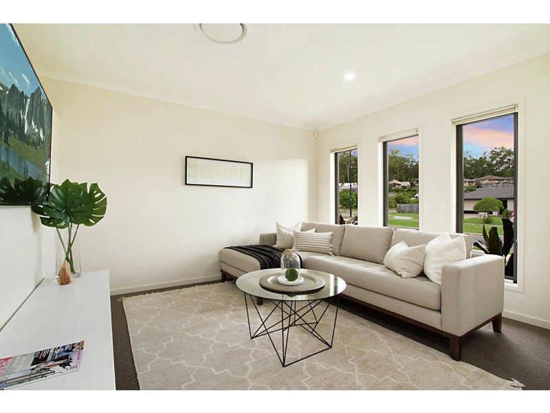 81 Wunburra Circle, Pacific Pines QLD 4211
