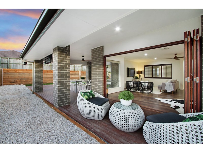 81 Wunburra Circle, Pacific Pines QLD 4211