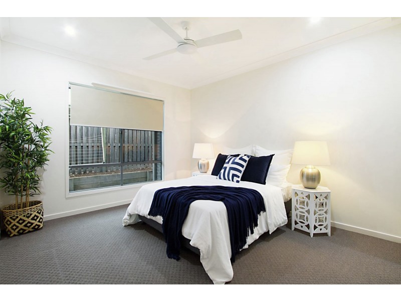81 Wunburra Circle, Pacific Pines QLD 4211