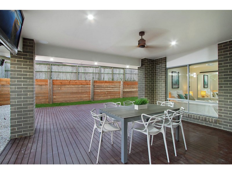81 Wunburra Circle, Pacific Pines QLD 4211
