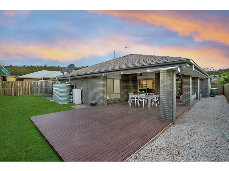 81 Wunburra Circle, Pacific Pines QLD 4211