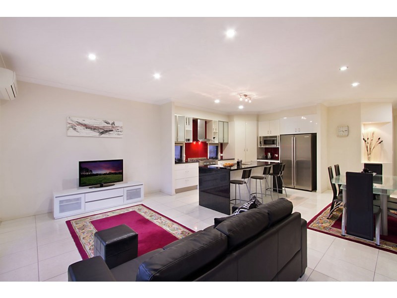 27 Lysterfield Rise, Upper Coomera QLD 4209