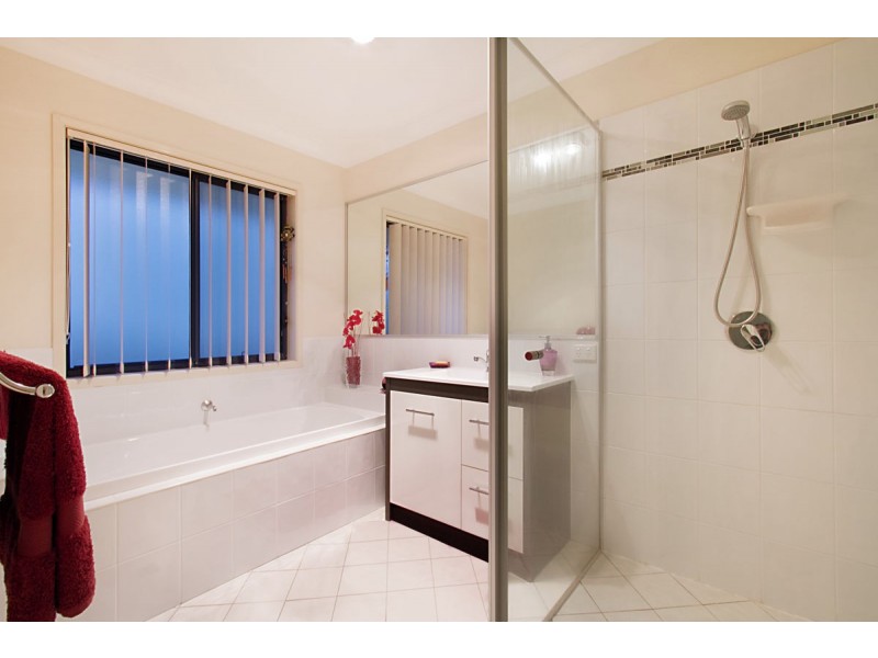 27 Lysterfield Rise, Upper Coomera QLD 4209