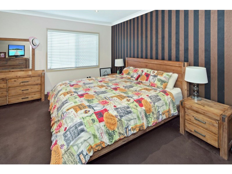 8 Vasey Court, Upper Coomera QLD 4209