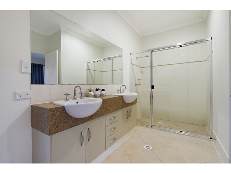 7 Treeline Circuit, Upper Coomera QLD 4209