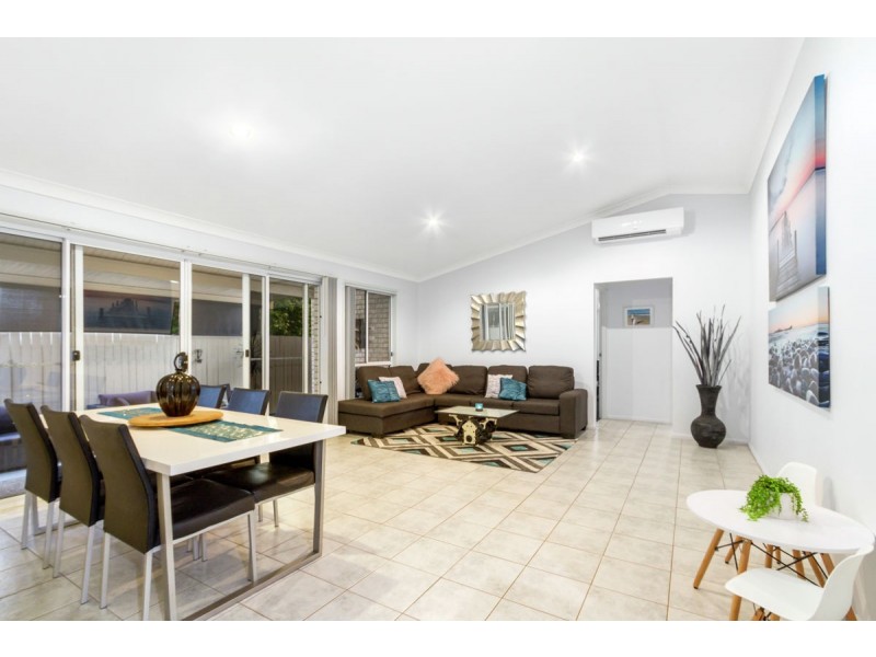 2 Nicola Way, Upper Coomera QLD 4209