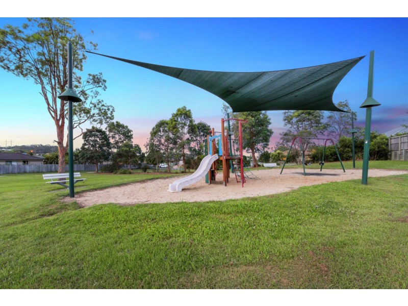 2 Nicola Way, Upper Coomera QLD 4209