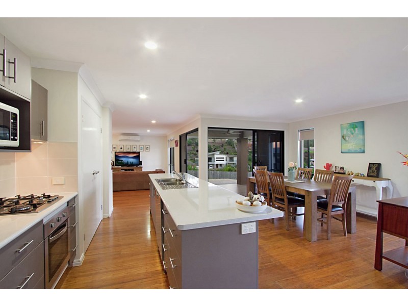 22 Coomerong Crescent, Upper Coomera QLD 4209