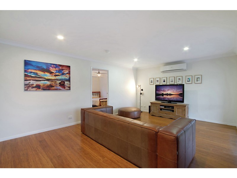 22 Coomerong Crescent, Upper Coomera QLD 4209