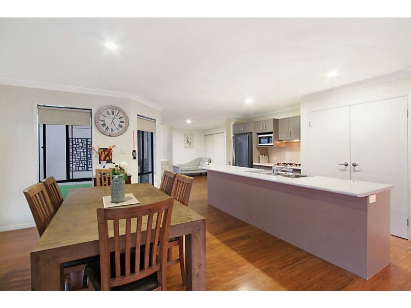 22 Coomerong Crescent, Upper Coomera QLD 4209