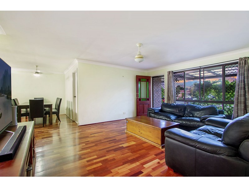 1/14 Burwood Court, Labrador QLD 4215