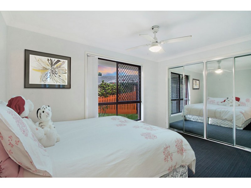 1/14 Burwood Court, Labrador QLD 4215
