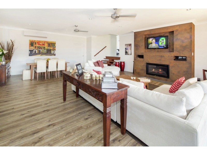 38 Heatherdale Drive, Upper Coomera QLD 4209