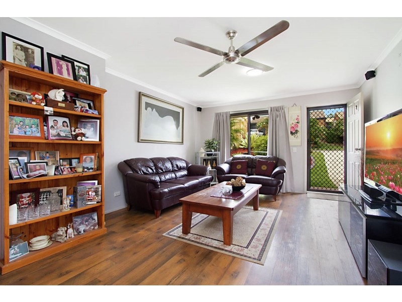 2/12 Vine Court, Oxenford QLD 4210