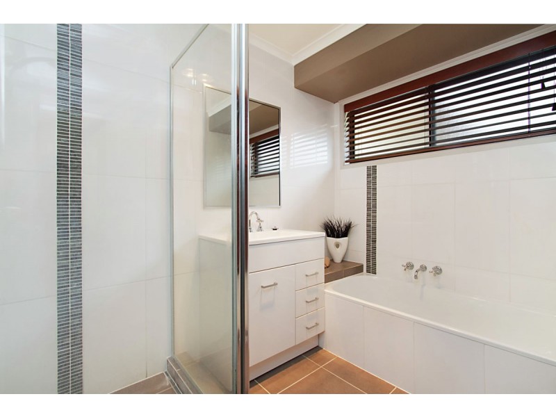 2/12 Vine Court, Oxenford QLD 4210