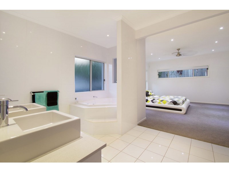 7 Peafowl Street, Upper Coomera QLD 4209