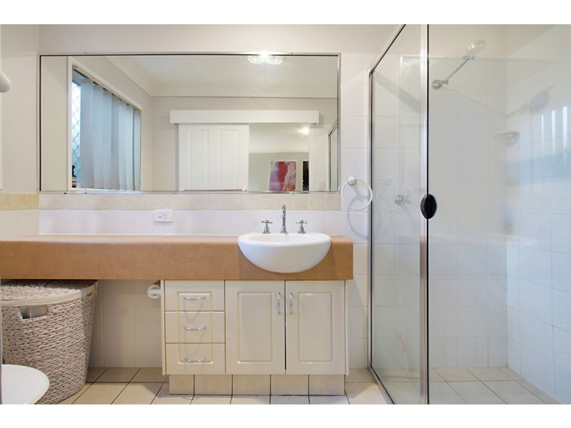 15 River Meadows Dr, Upper Coomera QLD 4209