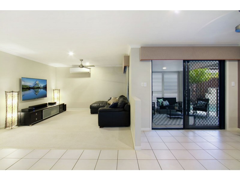 38 FAN ROAD, Robina QLD 4226