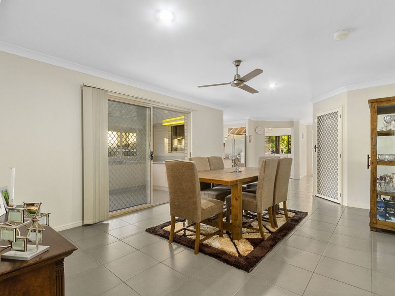 15 Shawnee Crescent, Pimpama QLD 4209