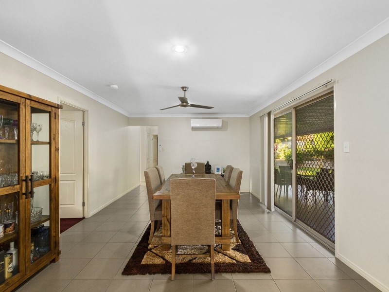 15 Shawnee Crescent, Pimpama QLD 4209