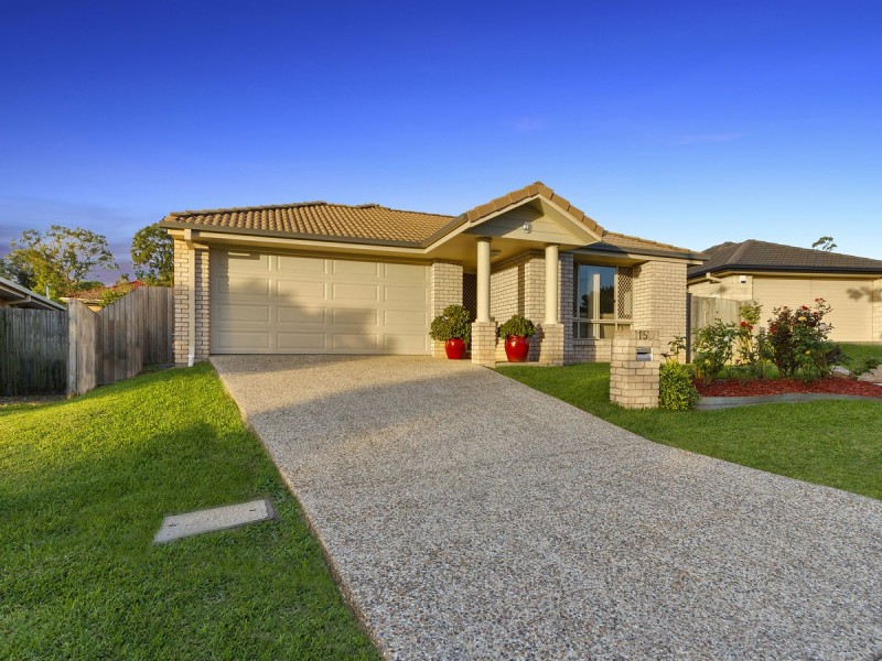 15 Shawnee Crescent, Pimpama QLD 4209