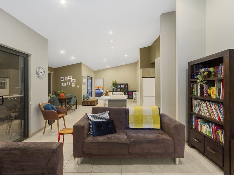 1 Jonathan Street, Upper Coomera QLD 4209