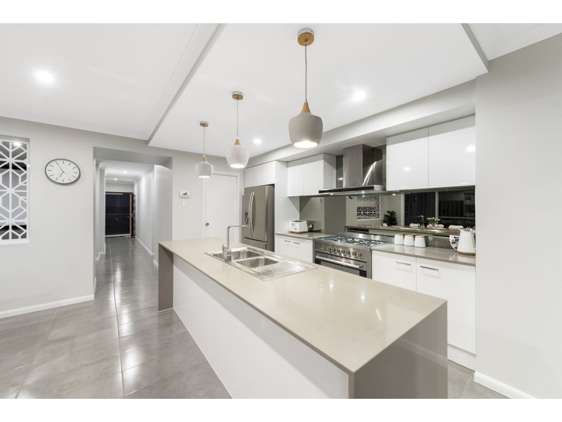 1 Kintore Lane, Upper Coomera QLD 4209