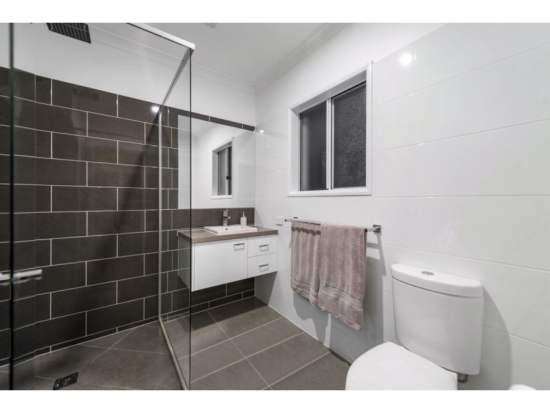 1 Kintore Lane, Upper Coomera QLD 4209