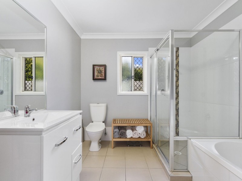 1/60 Aldgate Crescent, Pacific Pines QLD 4211