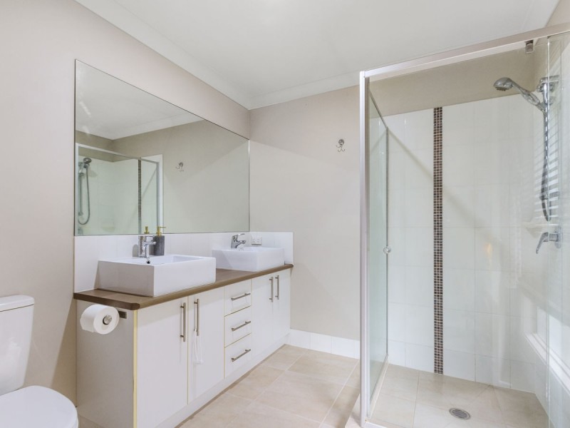 9 Lysterfield Rise, Upper Coomera QLD 4209