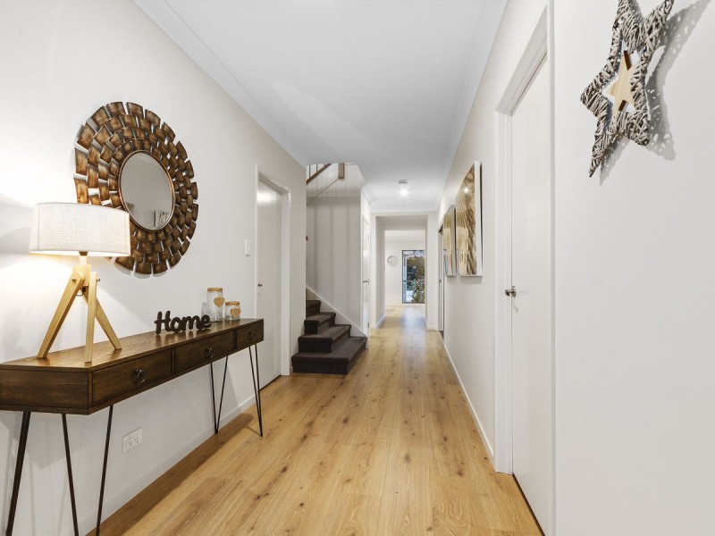 121 The Peninsula, Helensvale QLD 4212