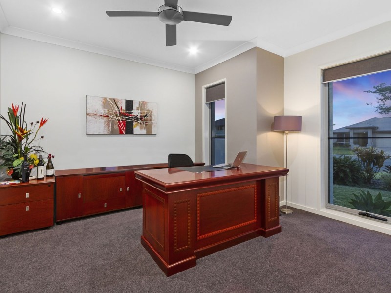 121 The Peninsula, Helensvale QLD 4212