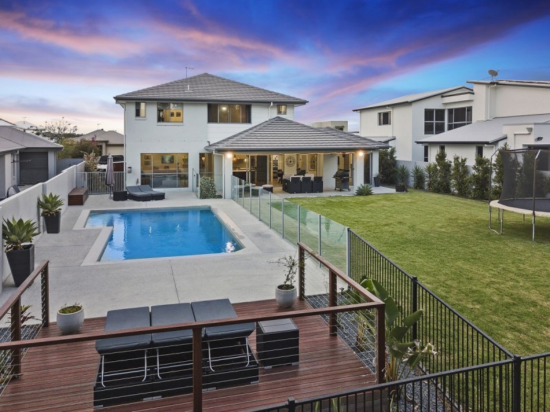 121 The Peninsula, Helensvale QLD 4212