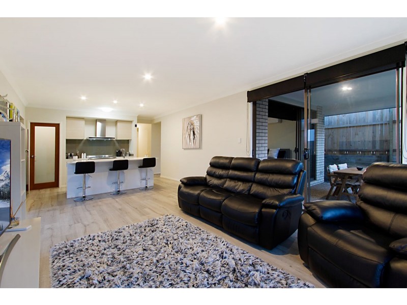 13 Arrowsmith Crescent, Ormeau Hills QLD 4208