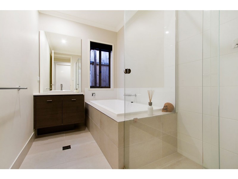 13 Arrowsmith Crescent, Ormeau Hills QLD 4208