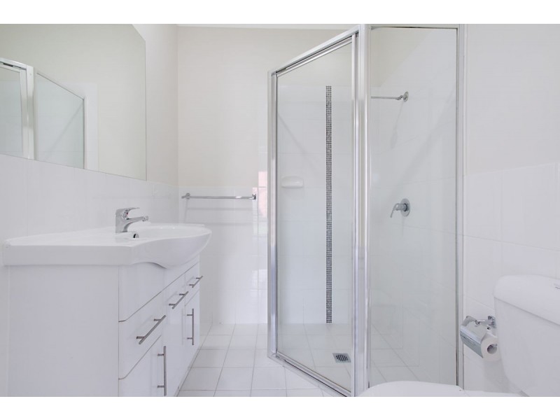 2/6 Bodacious Terrace, Pimpama QLD 4209