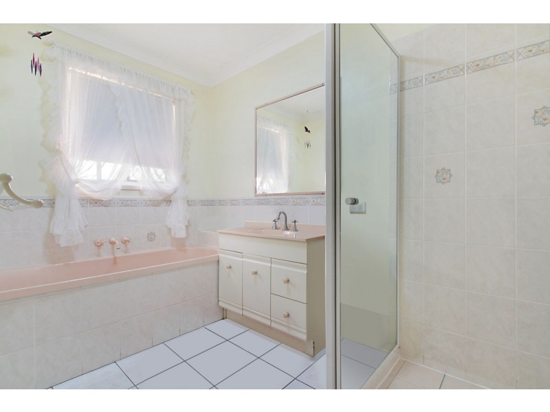15 Winslow Court, Oxenford QLD 4210