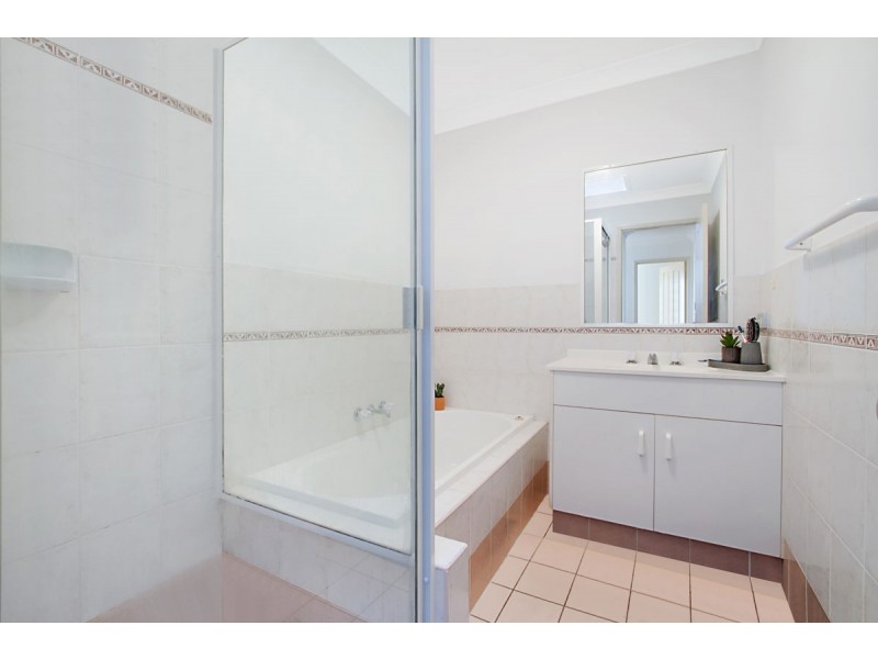 31/4 Koala Town Road, Upper Coomera QLD 4209