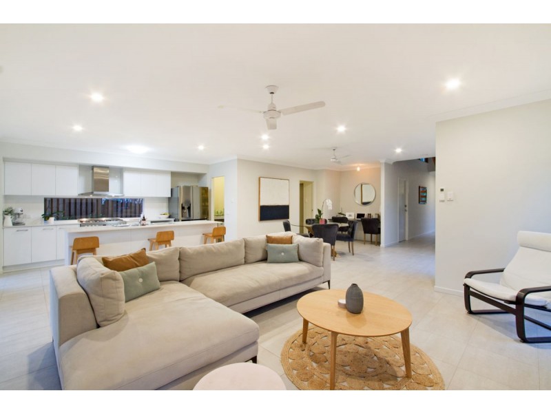 21 Gainsborough Drive, Pimpama QLD 4209