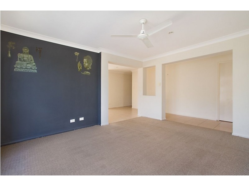 18 Billinghurst Crescent, Upper Coomera QLD 4209