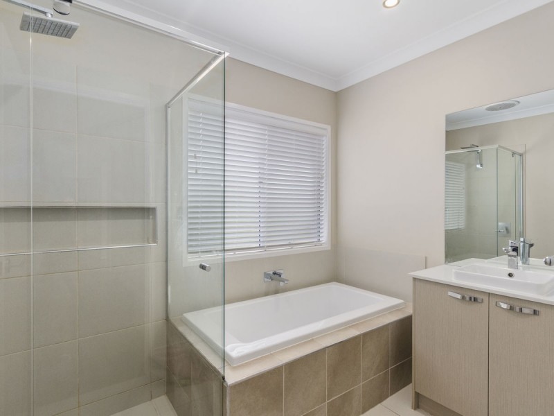 23 Anula Crescent, Upper Coomera QLD 4209