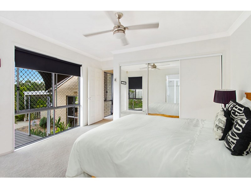 24 Antipodes Close, Pacific Pines QLD 4211