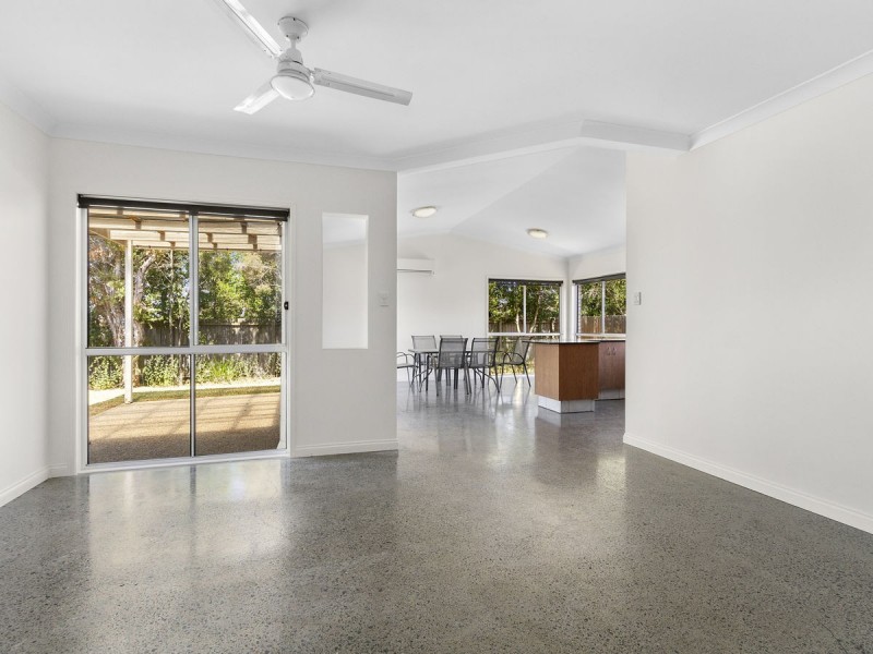 10 Caz Court, Upper Coomera QLD 4209