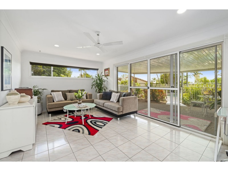 7 Balwyn Court, Arundel QLD 4214