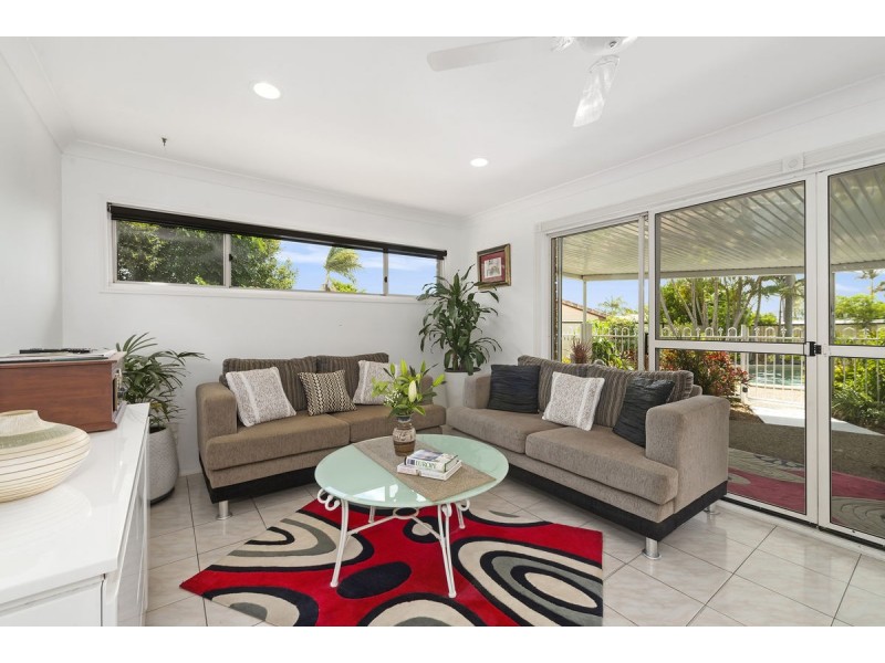 7 Balwyn Court, Arundel QLD 4214